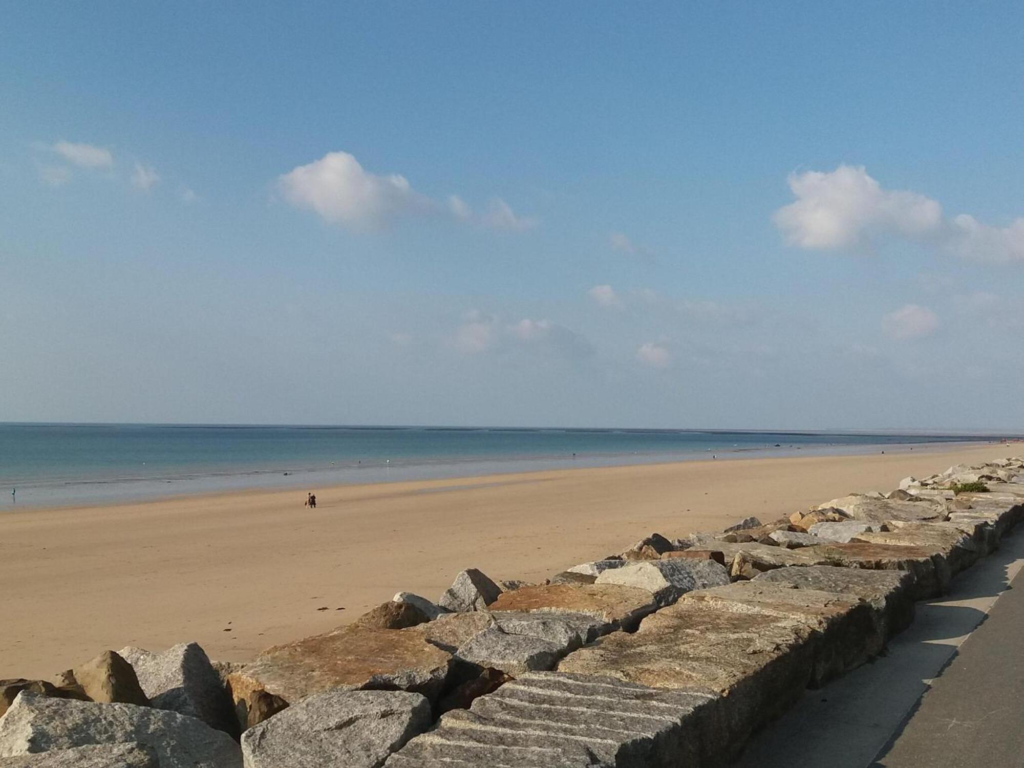 Holiday Home Close To Normandy Montaigu-les-Bois Eksteriør bilde
